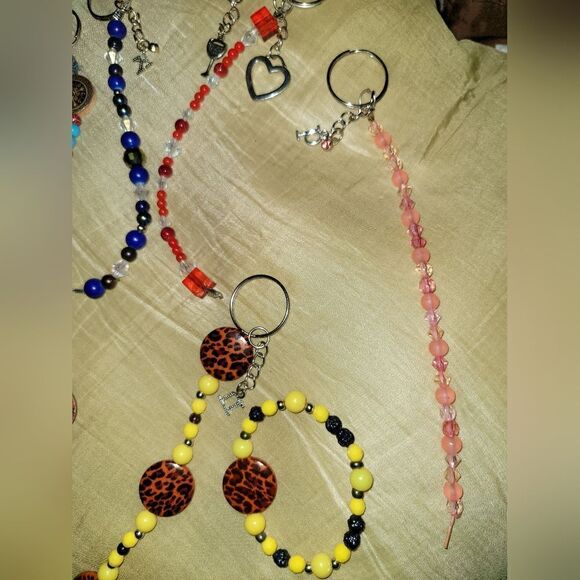 COPY- Key chain lot - Picture 1 of 15